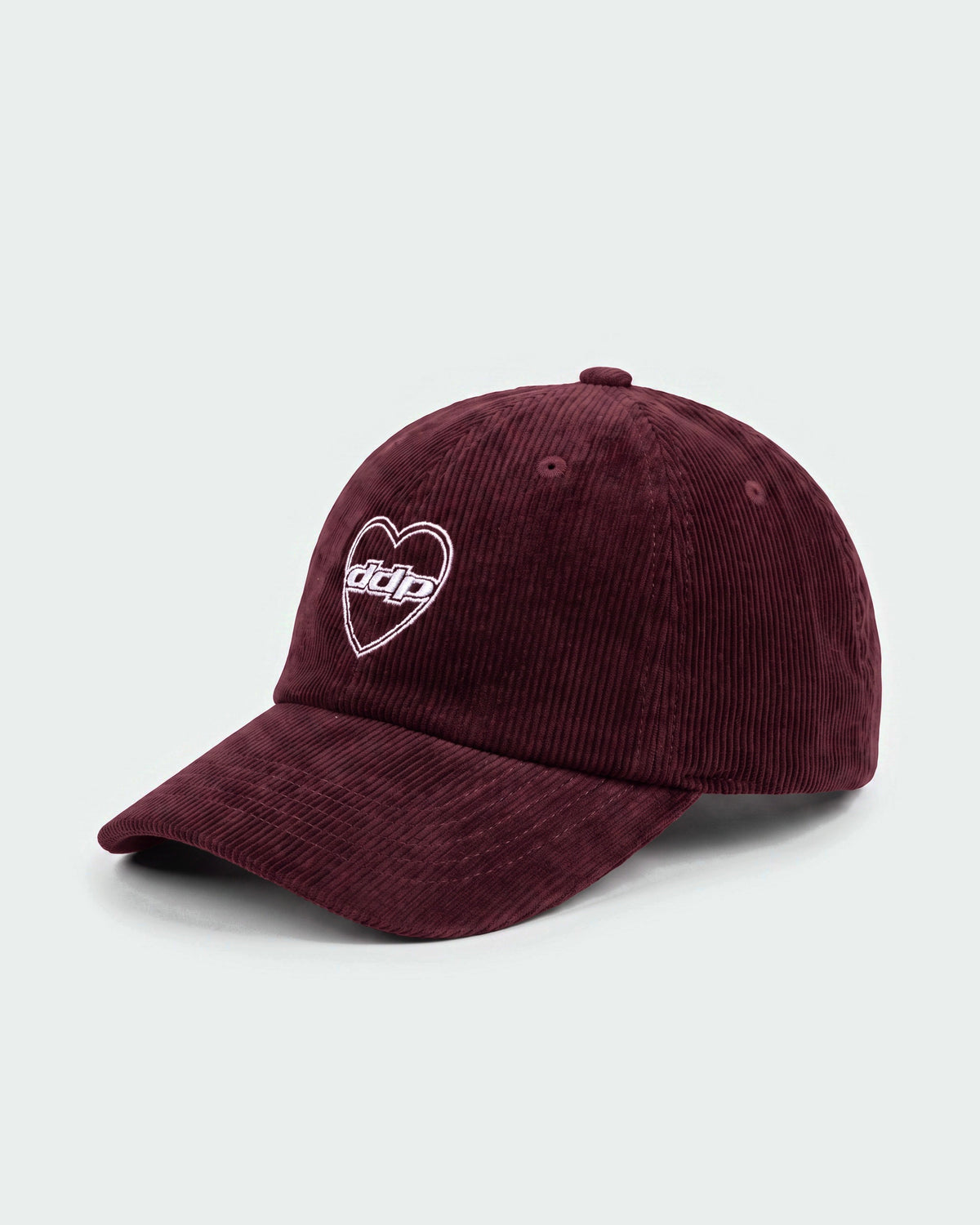 Casquette baseball DDP Heart 95 B&W en velours côtelé – coloris Bordeaux – vue de trois quarts