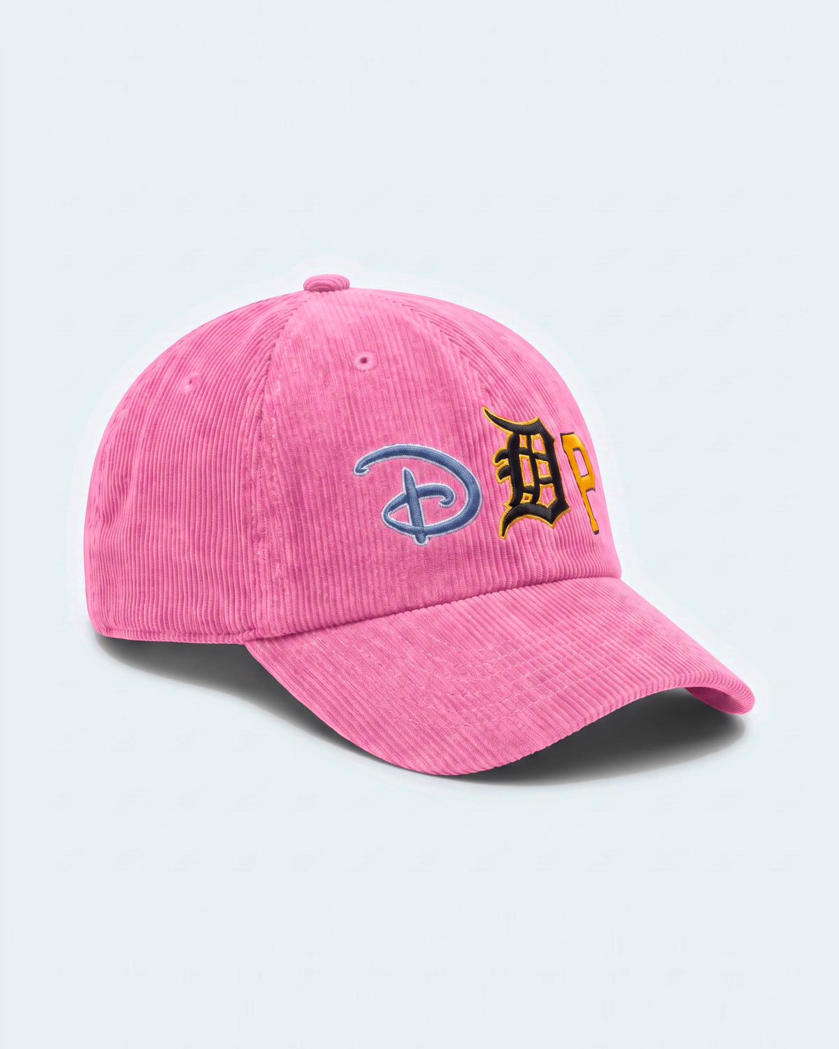 Casquette baseball DDP Fan Logo en velours côtelé – coloris Rose – vue de trois quarts