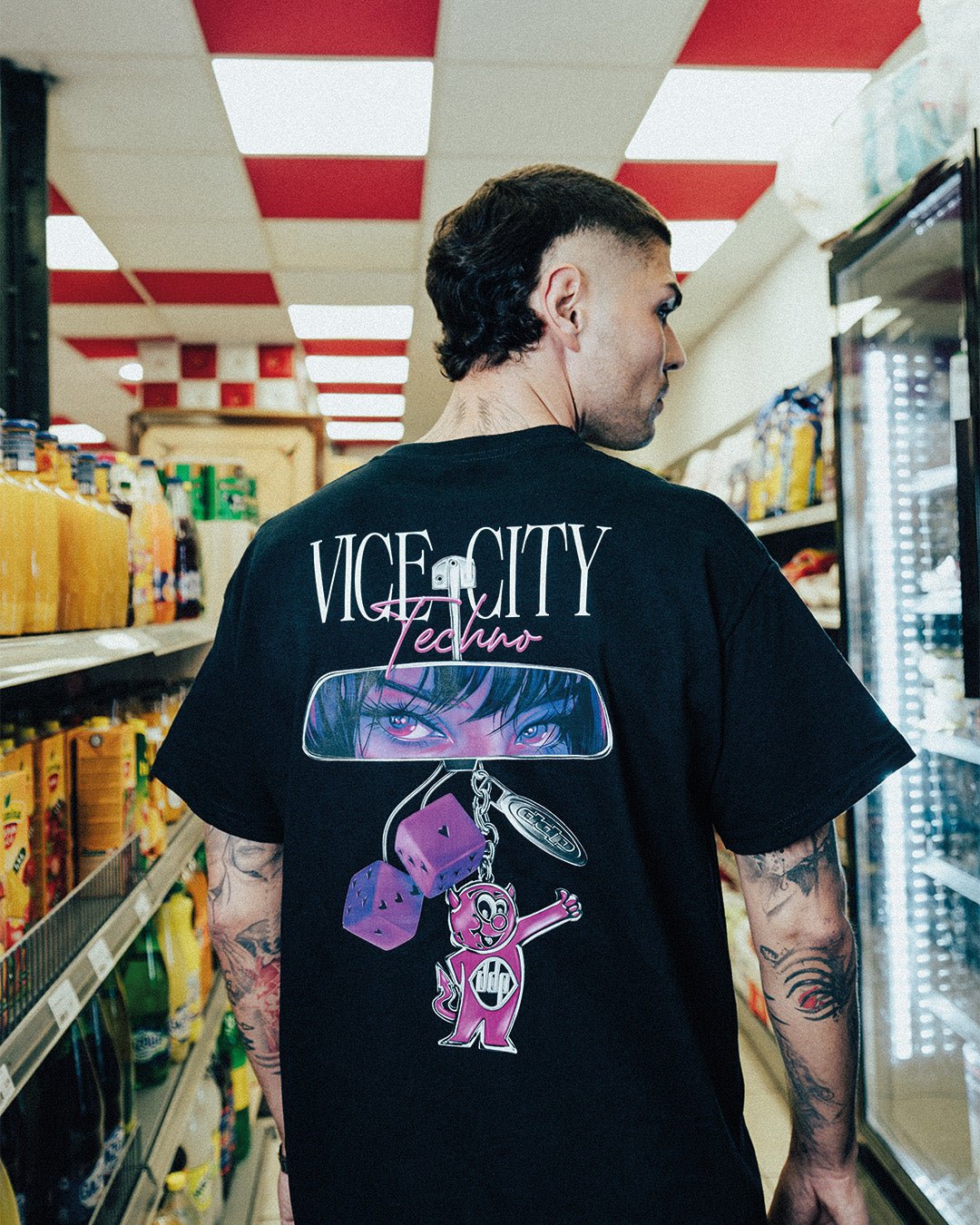 T-shirt coupe droite noir DDP x Vice City - vue detail 4