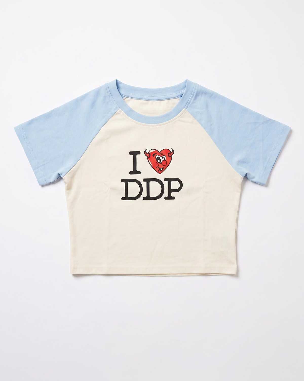Baby Tee DDP I Love DDP Naturel / Bleu – face à plat