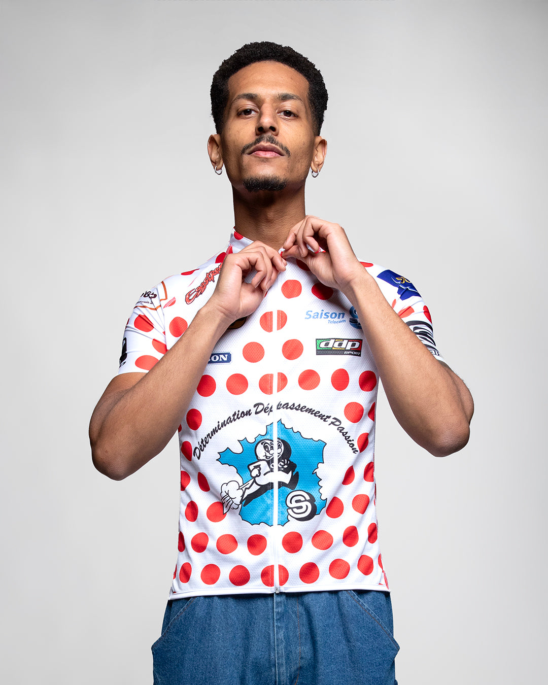 T-shirt DDP x SAISON blanc et rouge - vue detail 4
